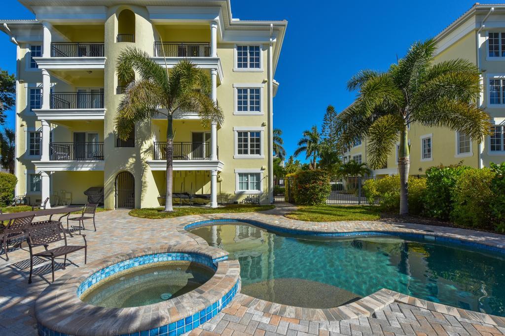 Seven Nights At The Oasis By Beachside Management Siesta Key Exterior photo